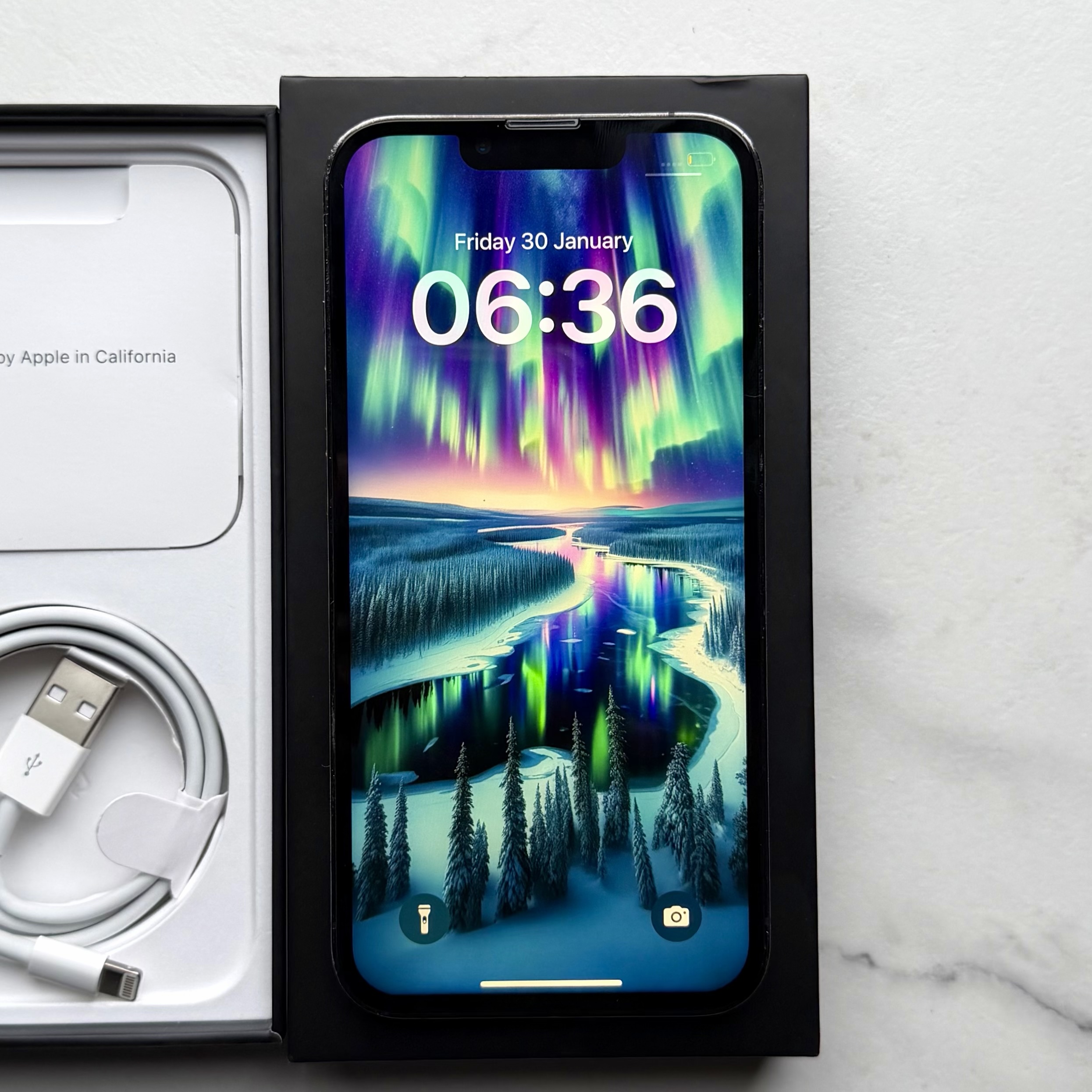 iPhone 13 Pro 128GB Unlocked (Good Condition) With Box & Charger - Image 2